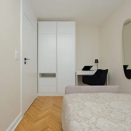 Tasteful One Bedroom Apartment By Noclegi Renters Warsaw Exterior photo