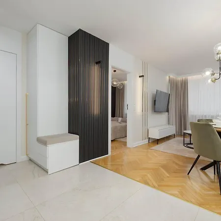 Tasteful One Bedroom Apartment By Noclegi Renters Warsaw Exterior photo