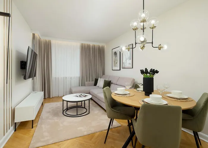 Tasteful One Bedroom Apartment By Noclegi Renters
