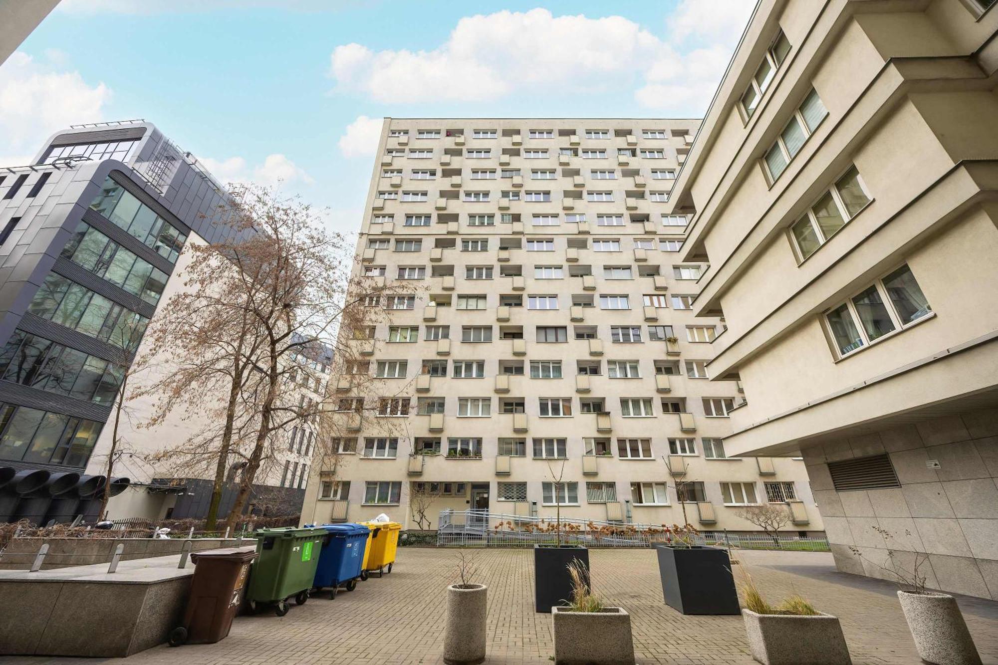 Tasteful One Bedroom By Renters * Warschau